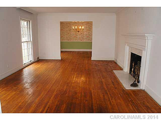 Property image 3 of 3734 Warrington Drive in The Cloisters, Charlotte, NC 28211
