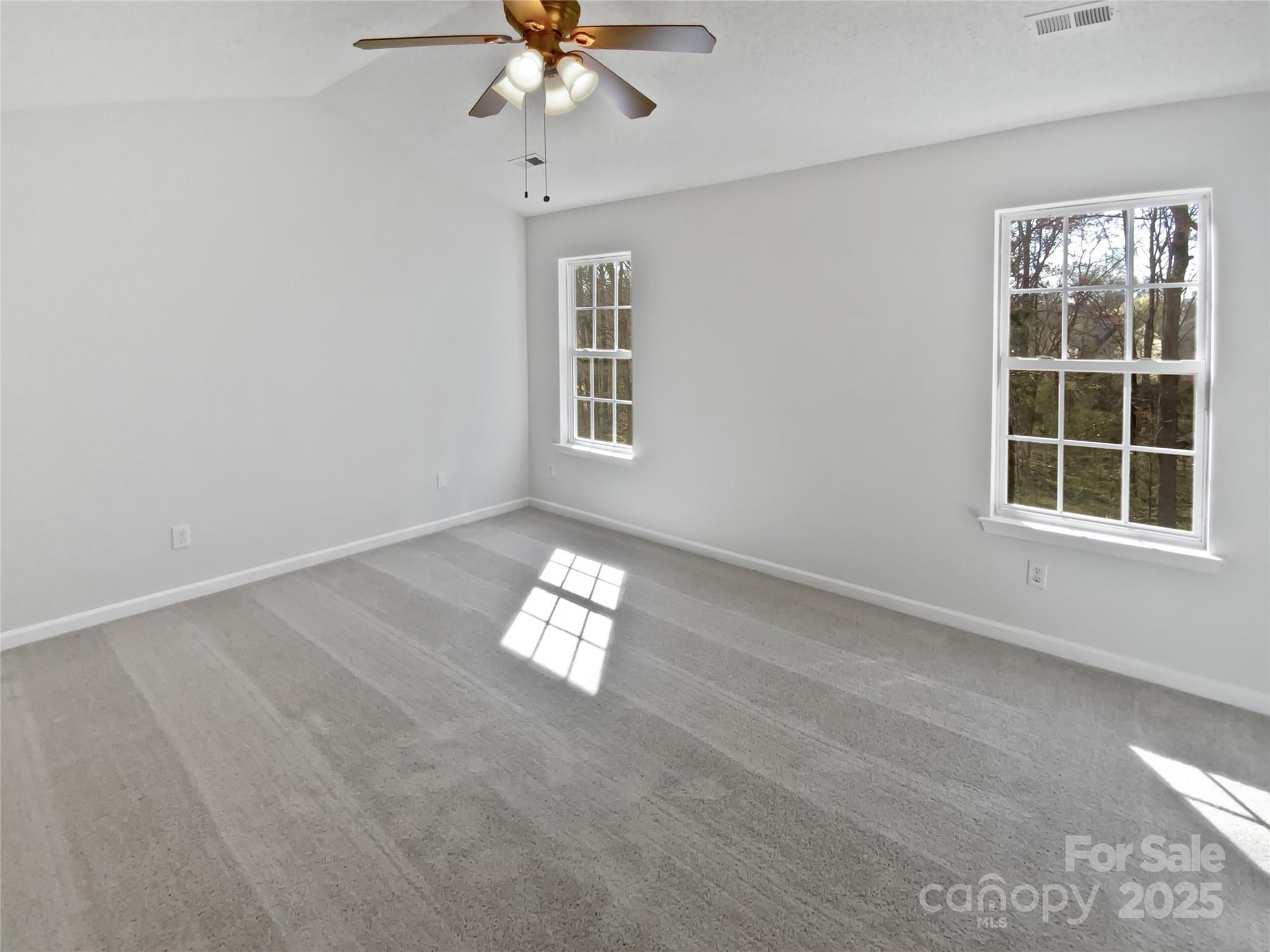 Property image 5 of 9832 Veronica Drive in Turtle Rock, Charlotte, NC 28215