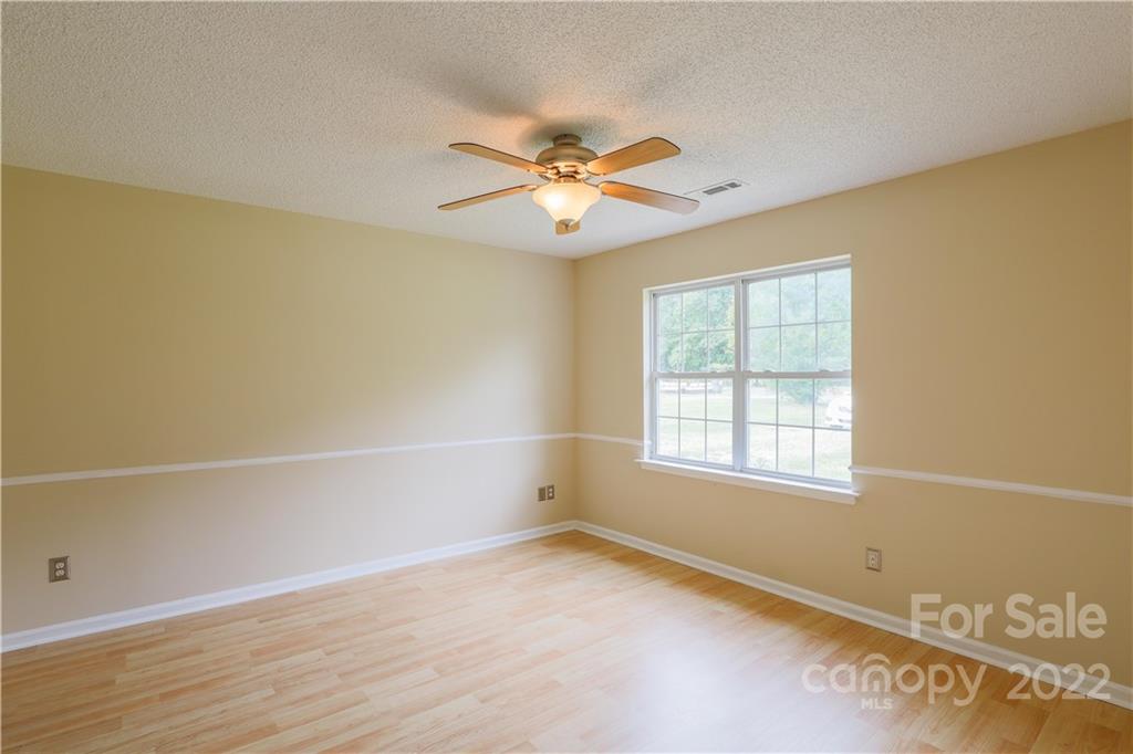 Property image 5 of 5124 Willow Run Drive in Hampton Meadows, Monroe, NC 28110