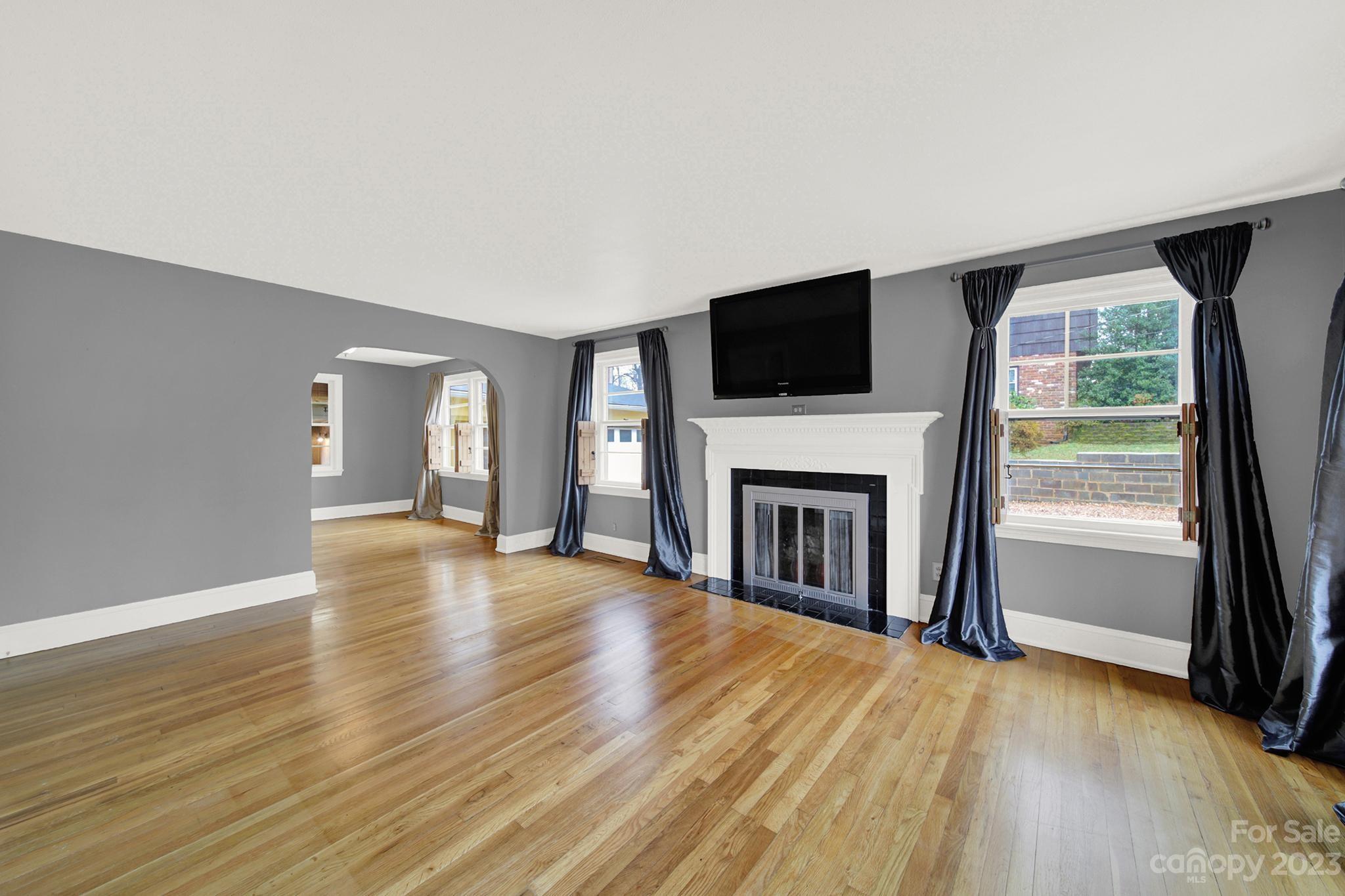 Property image 2 of 346 Euclid Avenue in Park Grove, Statesville, NC 28677