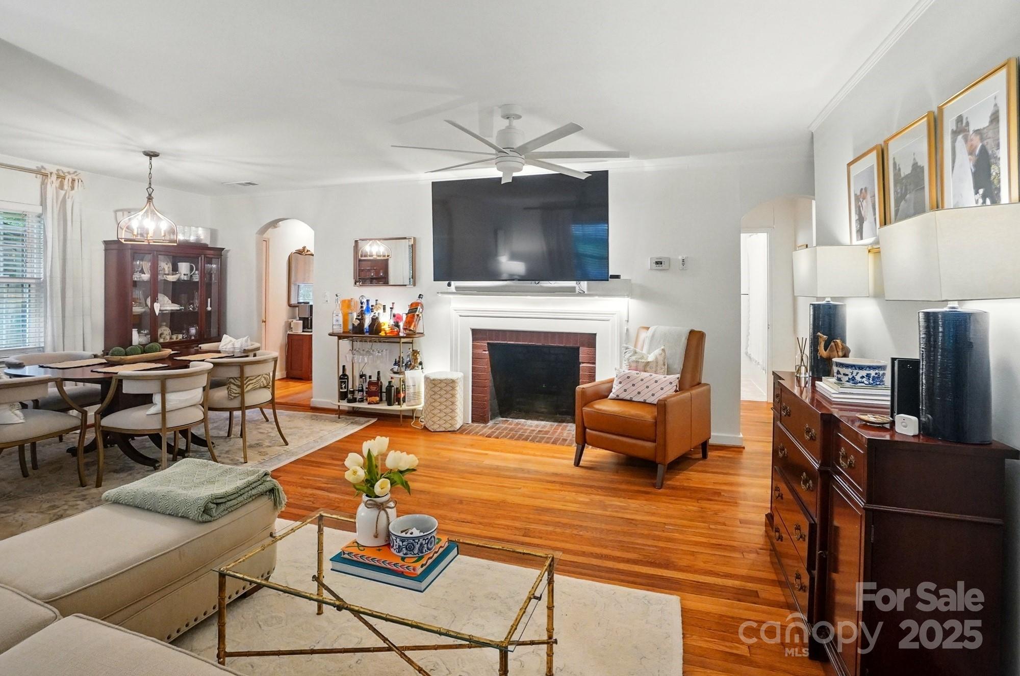 Property image 4 of 4647 General Pershing Drive in Selwyn Park, Charlotte, NC 28209