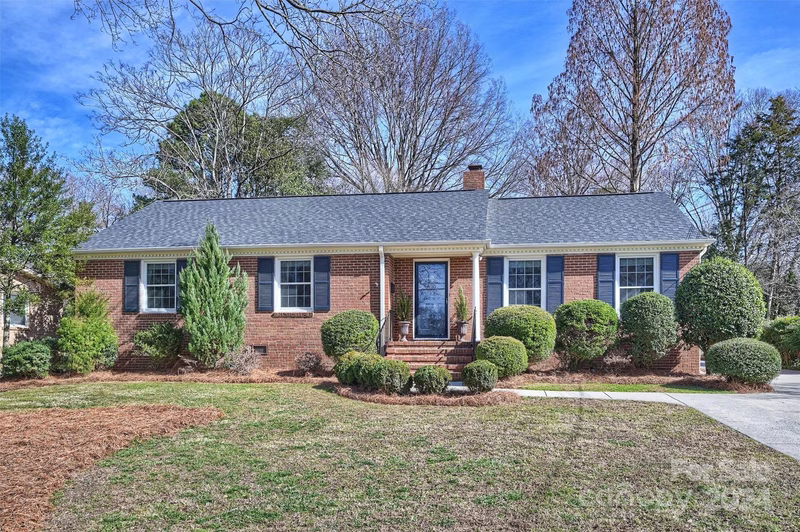 Property image 3 at 3027 Finley Place, Charlotte, NC 28210