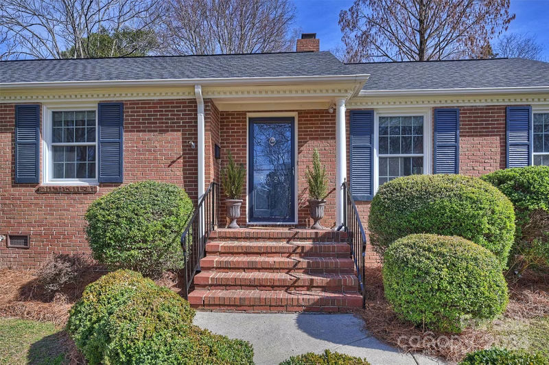 Property image 4 at 3027 Finley Place, Charlotte, NC 28210