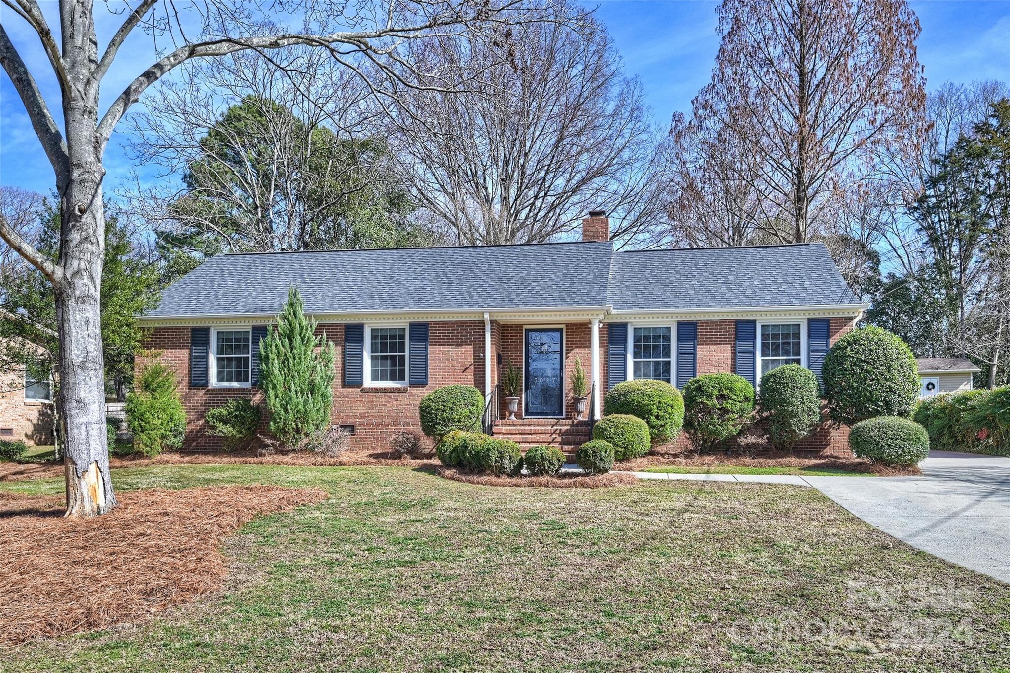 Property image 2 of 3027 Finley Place in Spring Valley, Charlotte, NC 28210
