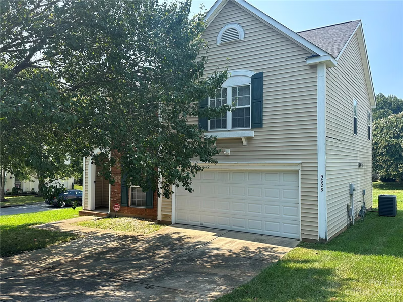 Property image 3 at 9625 Green Apple Drive, Charlotte, NC 28215