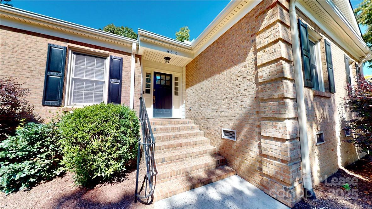 Property image 2 of 6810 Rosemary Lane in Sharon Hills, Charlotte, NC 28210