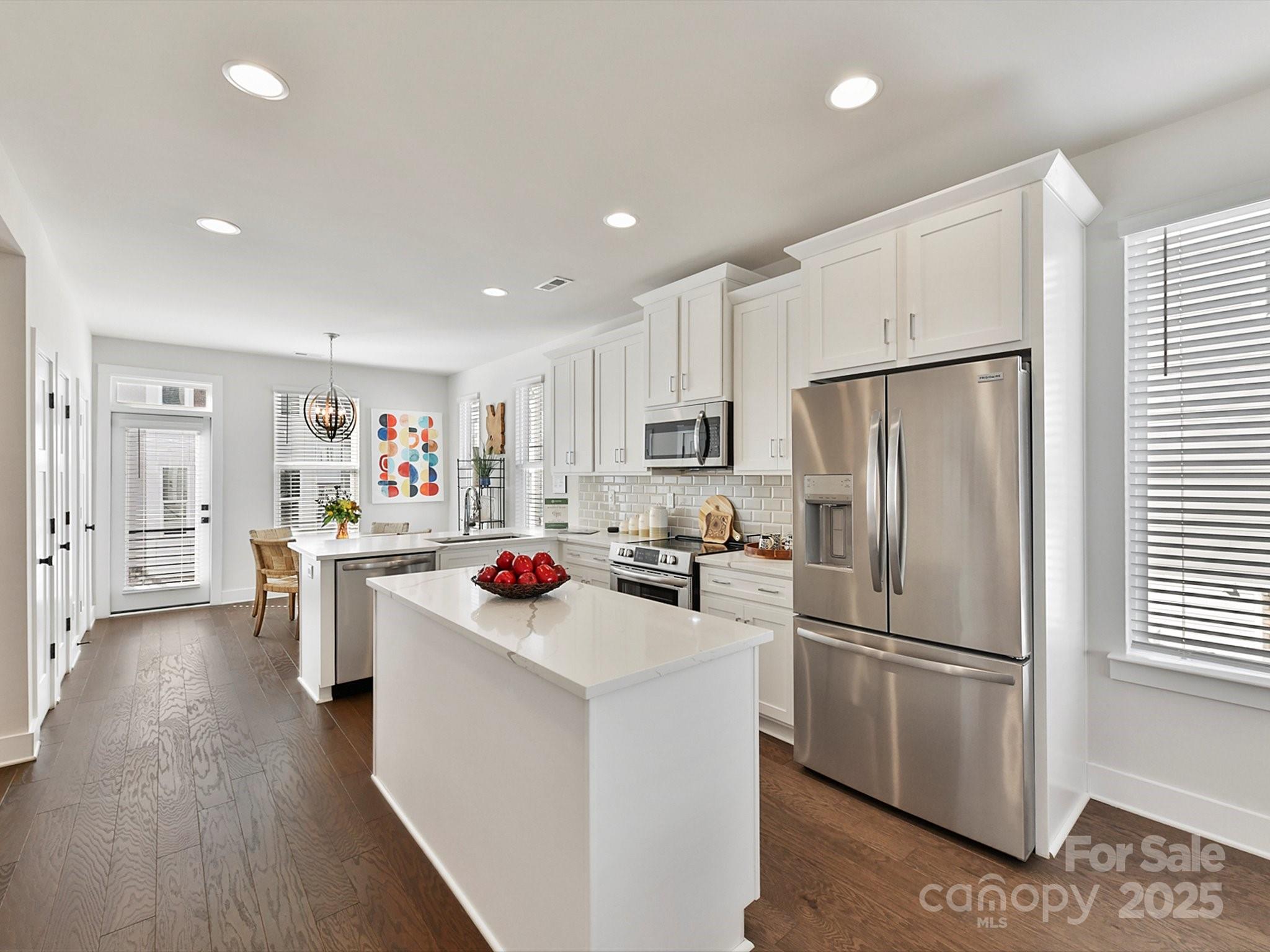 Property image 4 of 345 E Cama Street in LOSO Terraces, Charlotte, NC 28217