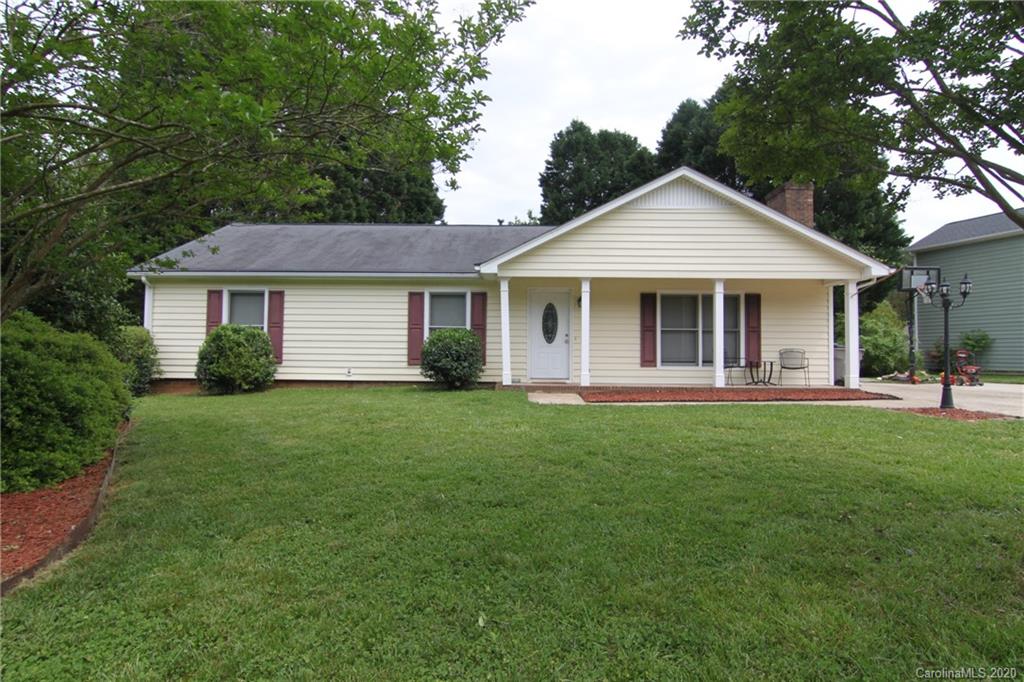 Property image 2 of 2450 Caswell Court in Governors Square, Gastonia, NC 28054