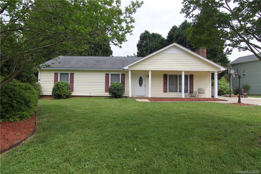Property image 3 of 2450 Caswell Court in Governors Square, Gastonia, NC 28054