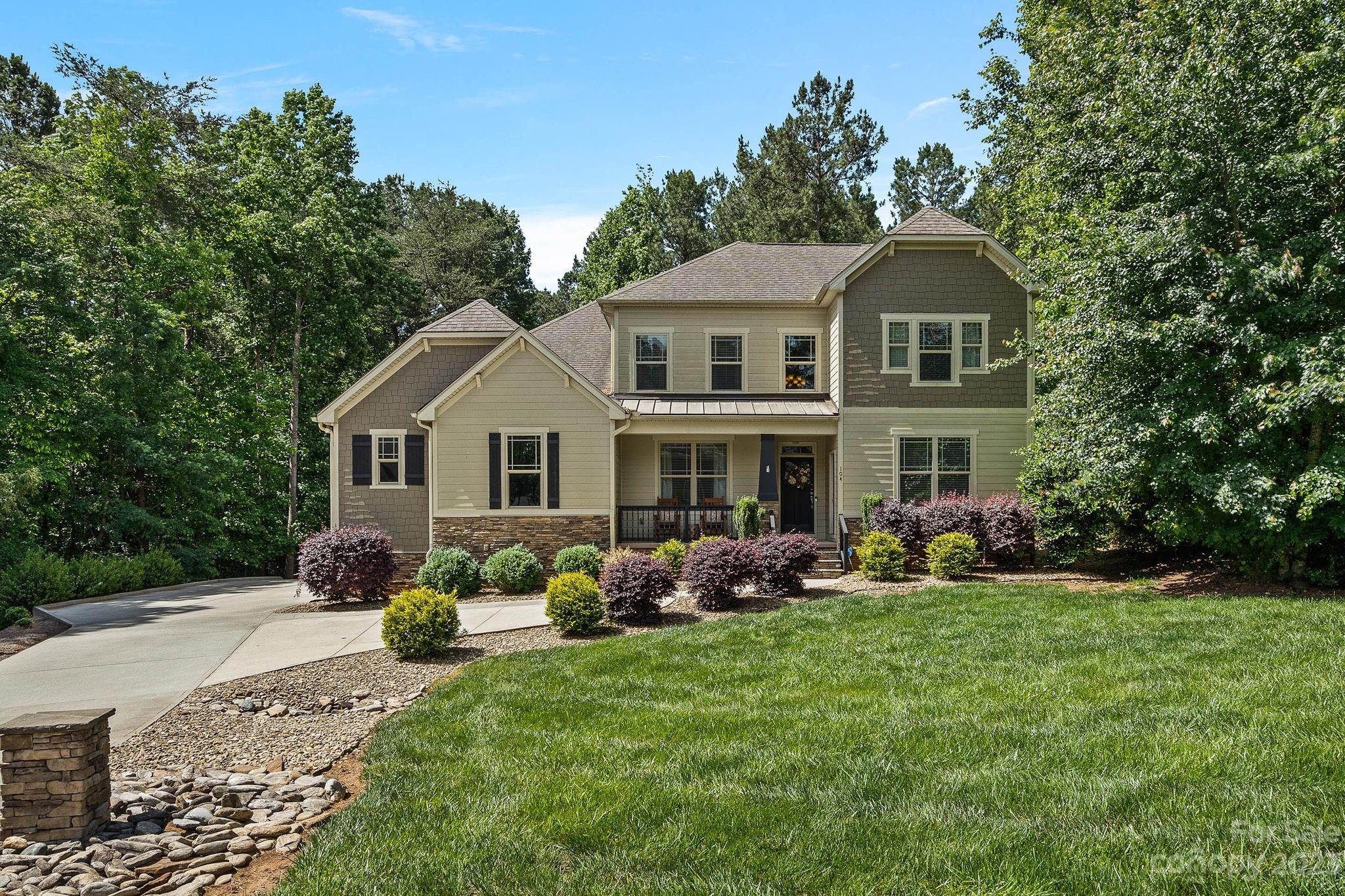 Property image 2 of 104 Blue Ridge Trail in Woodleaf, Mooresville, NC 28117