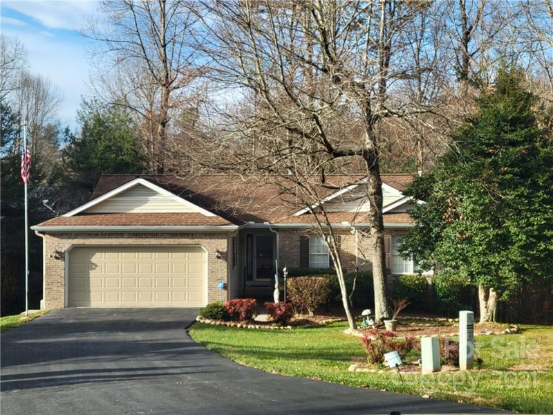 6 Pinehurst Court
