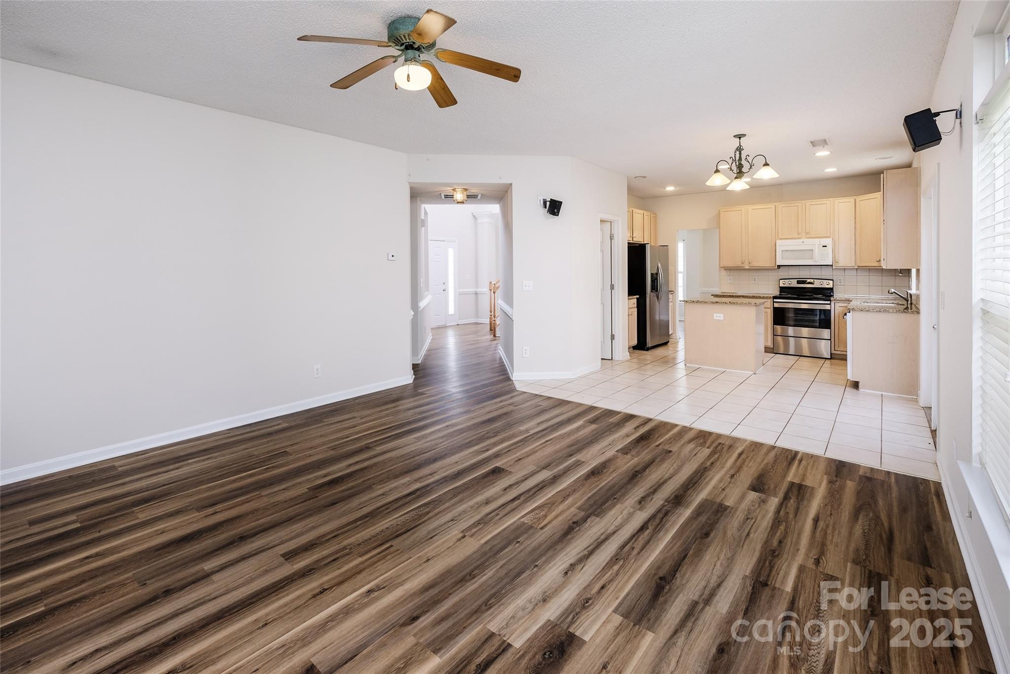 Property image 5 of 16017 Woodcote Drive in Northstone, Huntersville, NC 28078