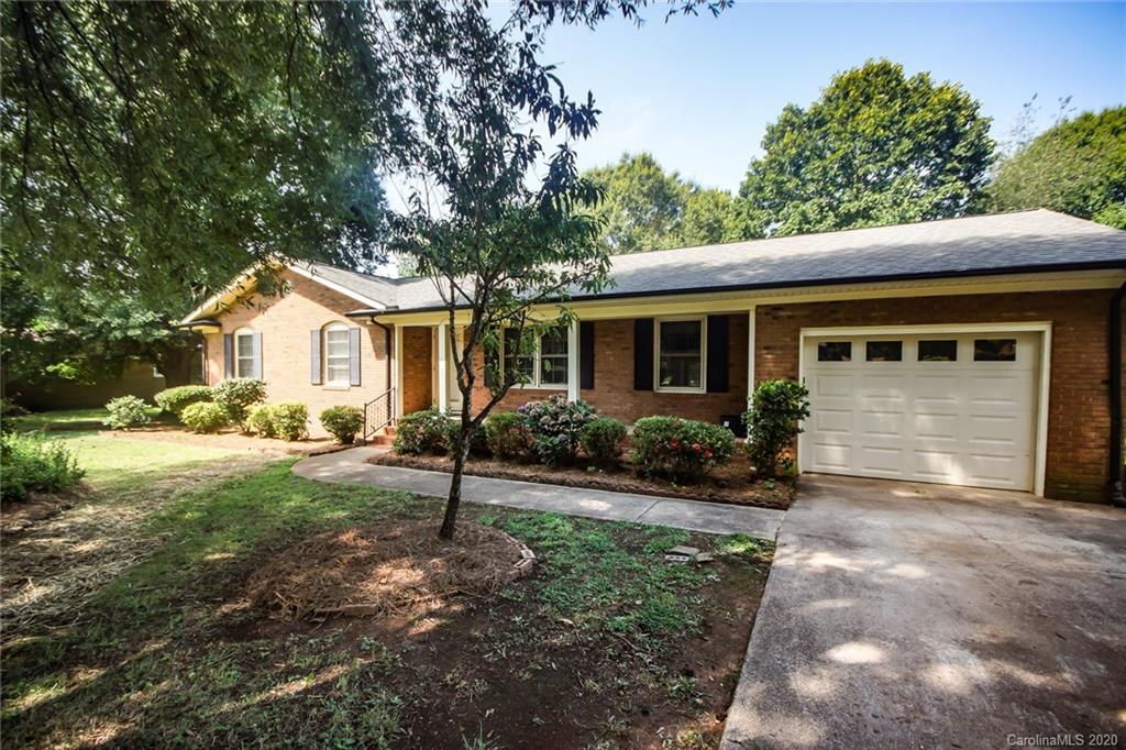 Property image 2 of 1612 Caromar Place in Taymor, Concord, NC 28027