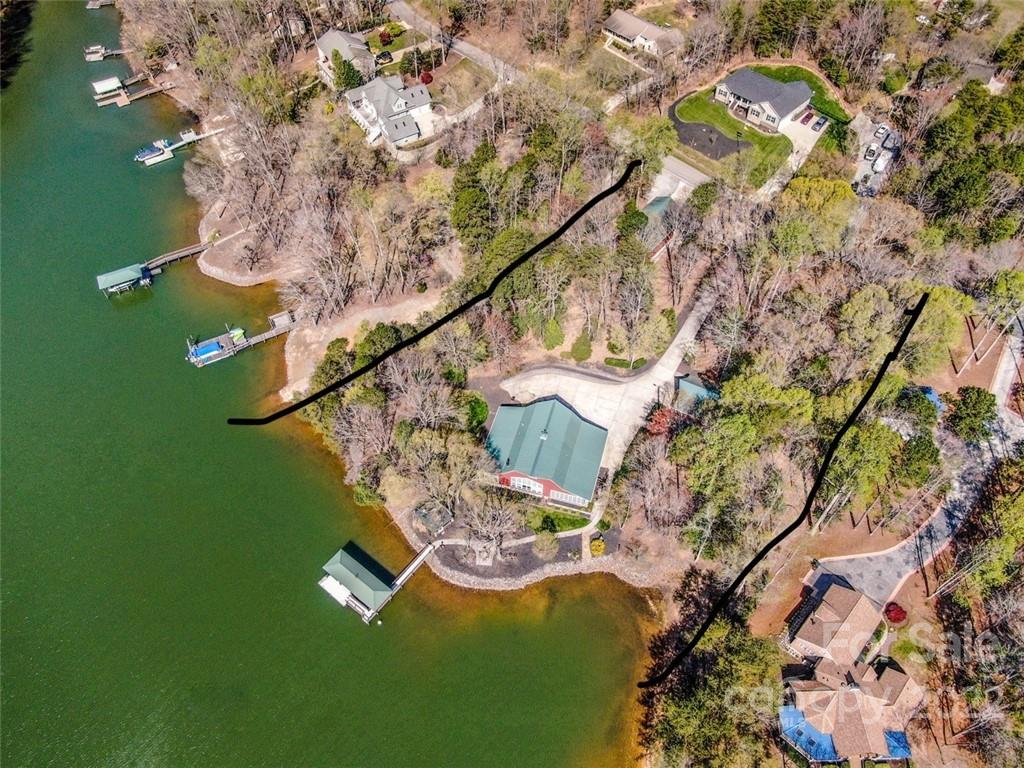 Property image 3 of 8807 Dog Leg Road in Sherwood Shores, Sherrills Ford, NC 28673