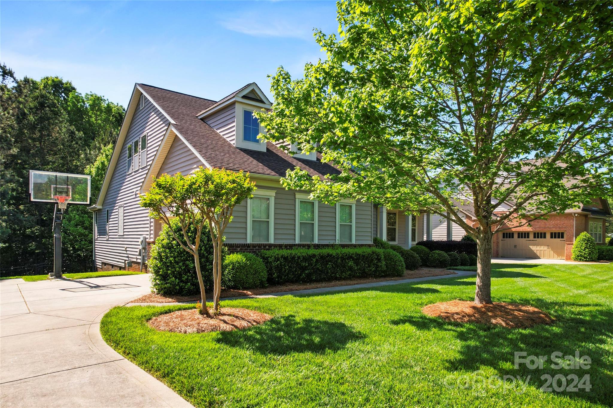 Property image 3 of 1012 Oleander Lane in Weddington Trace, Waxhaw, NC 28173