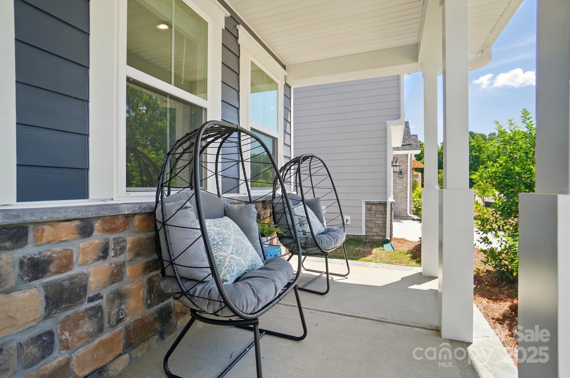Property image 5 of 9843 Quercus Lane in Roseshire Chase, Huntersville, NC 28078