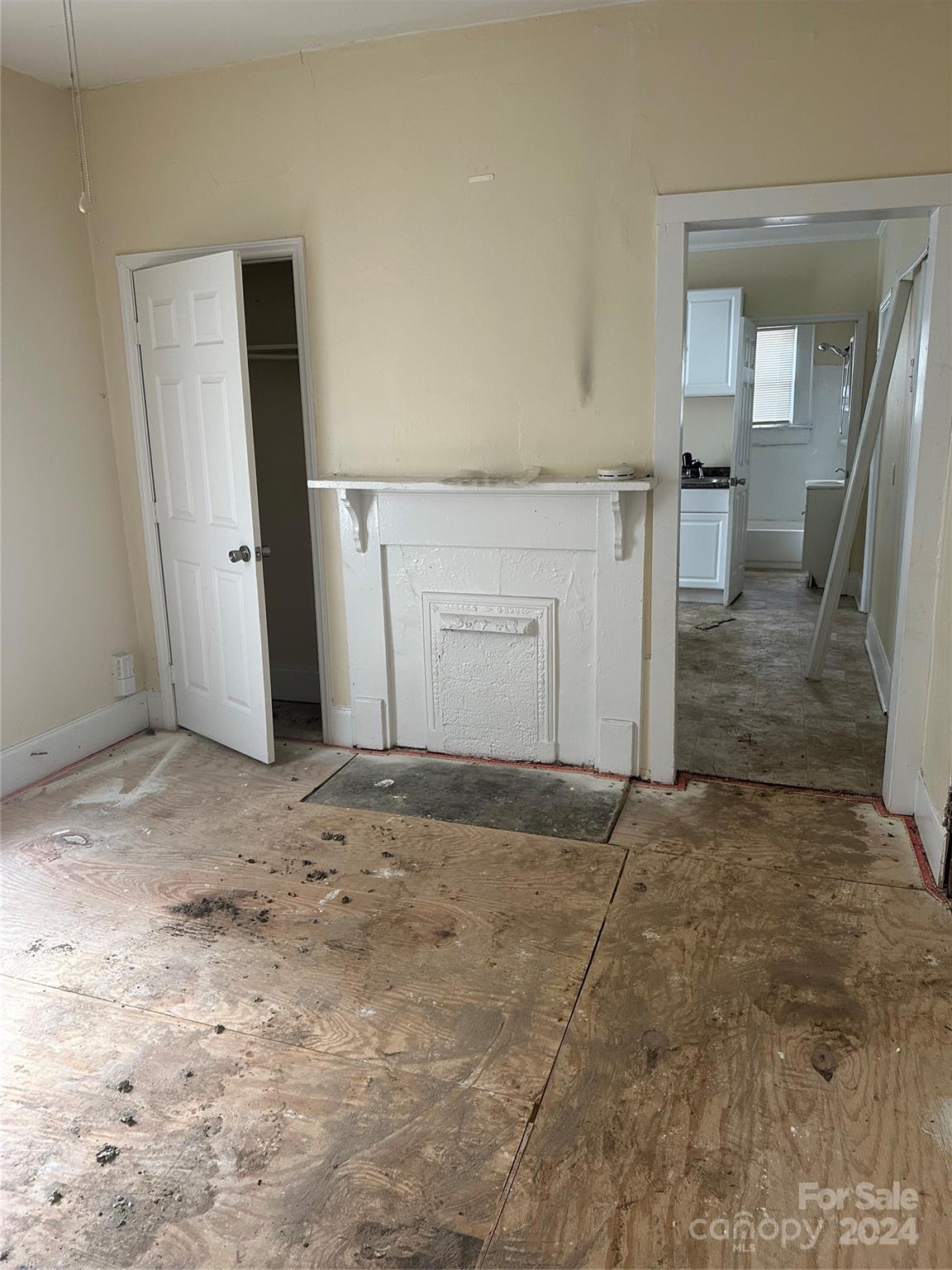 Property image 3 of 1817 Brewton Drive in Genesis Park, Charlotte, NC 28206