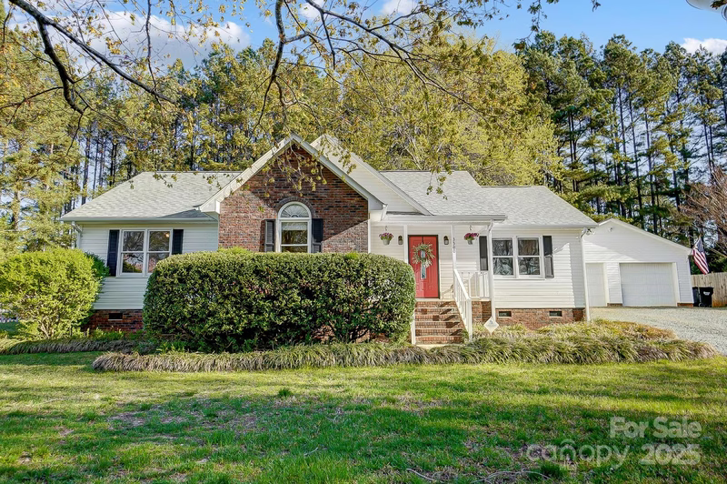 Rocky River Estates, Monroe Community