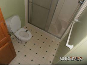 Property image 4 of 88 Badger Run in The Woods, Hendersonville, NC 28739