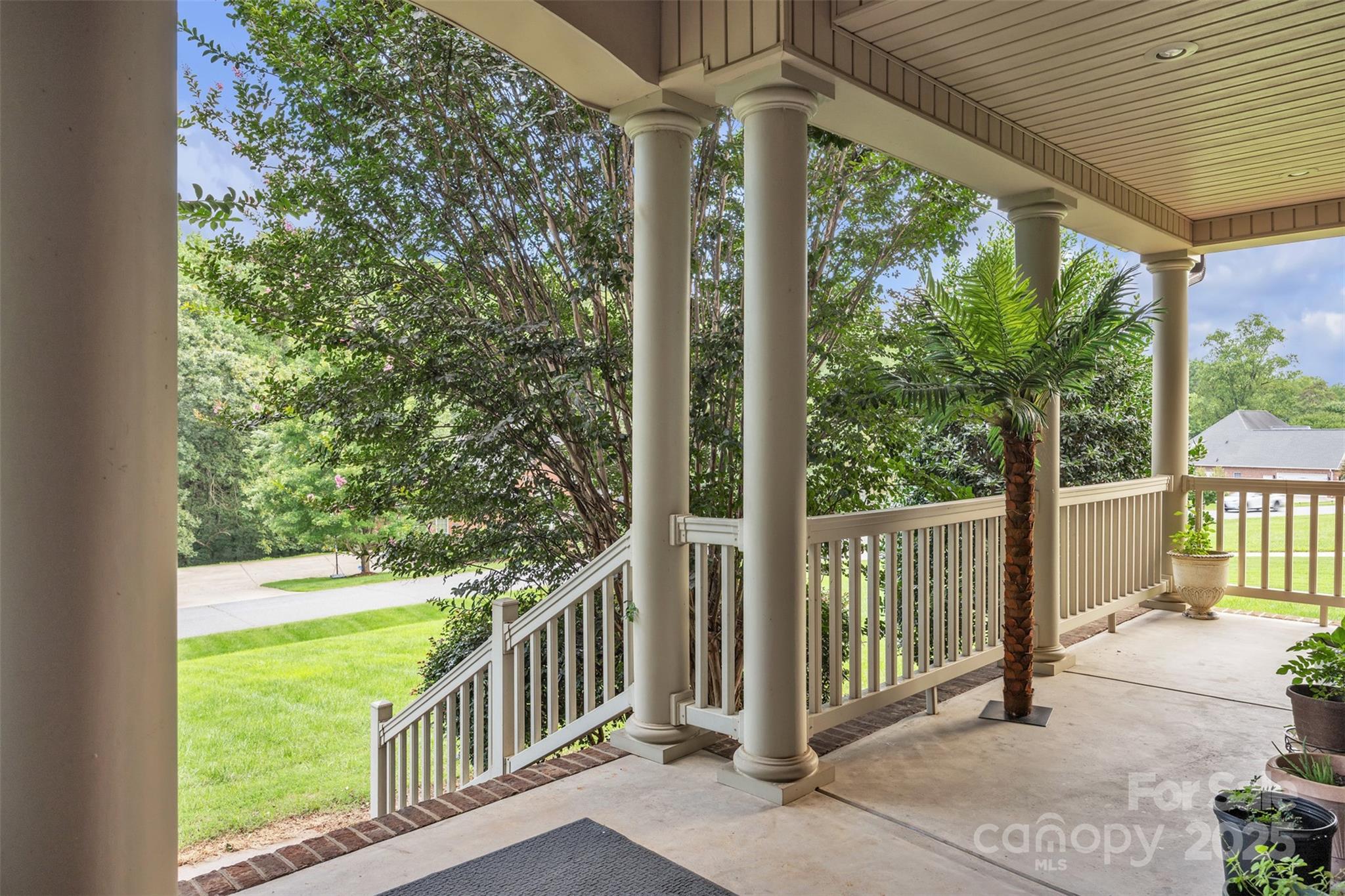 Property image 5 of 1163 Willow Creek Drive in Fairway Farms, Newton, NC 28658