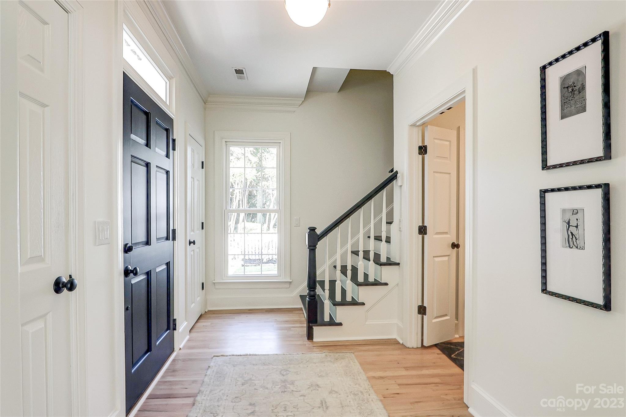 Property image 3 of 3204 Moores Glen Drive in Selwyn Farms, Charlotte, NC 28209
