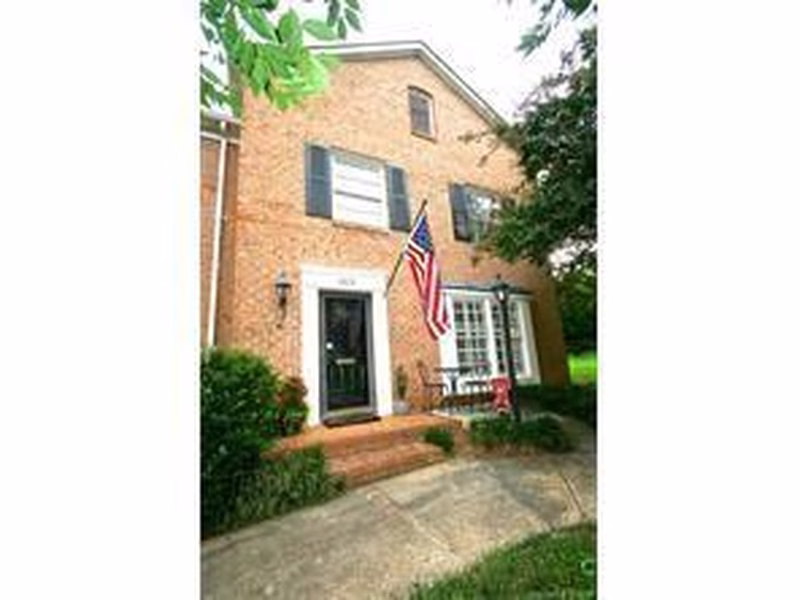 6619 Bunker Hill Circle