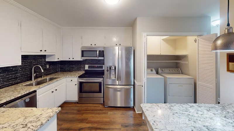 Property image 3 at 6619 Bunker Hill Circle, Charlotte, NC 28210