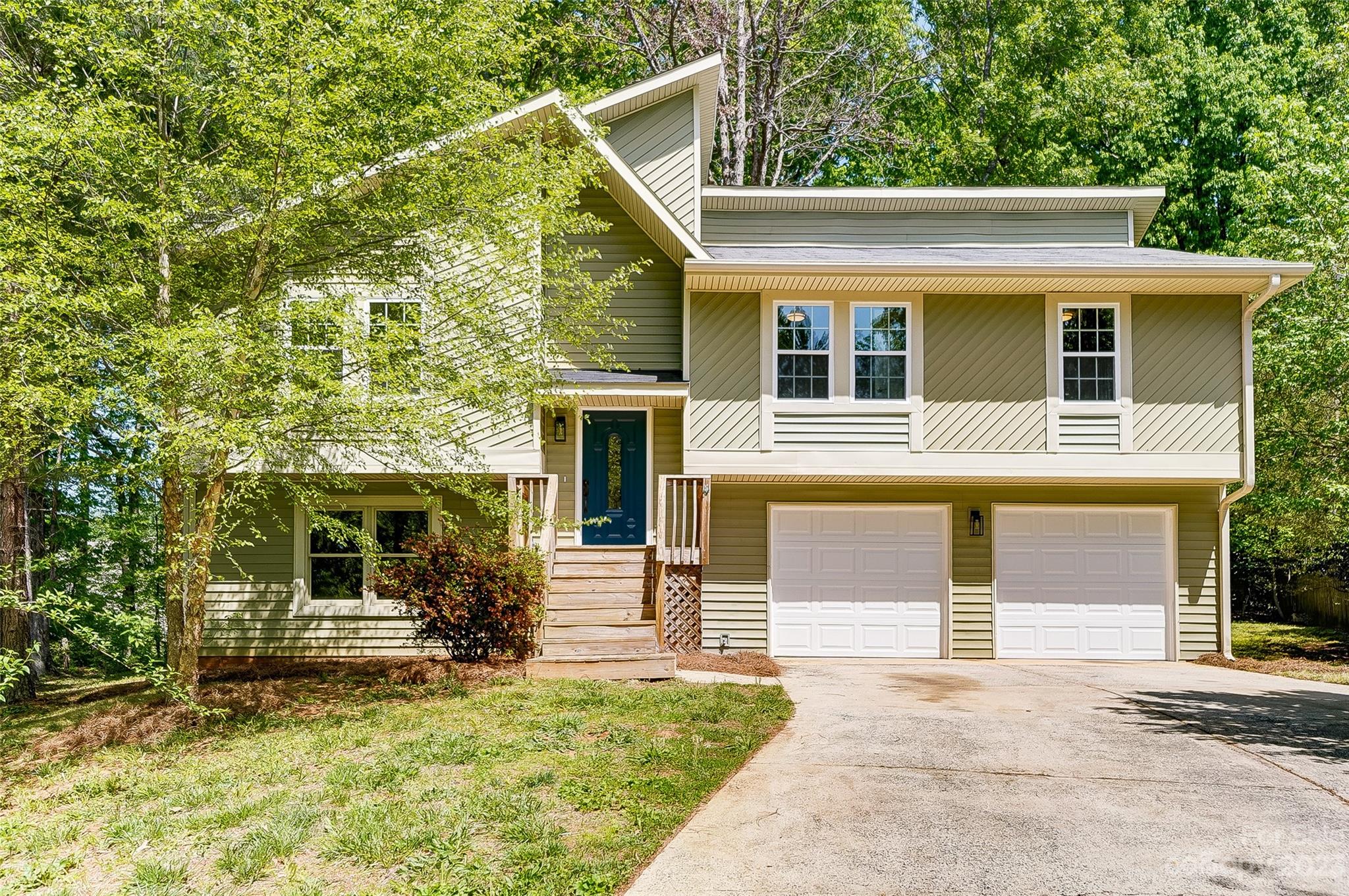 Property image 2 of 10334 Topeka Drive in Lawyers Station, Mint Hill, NC 28227