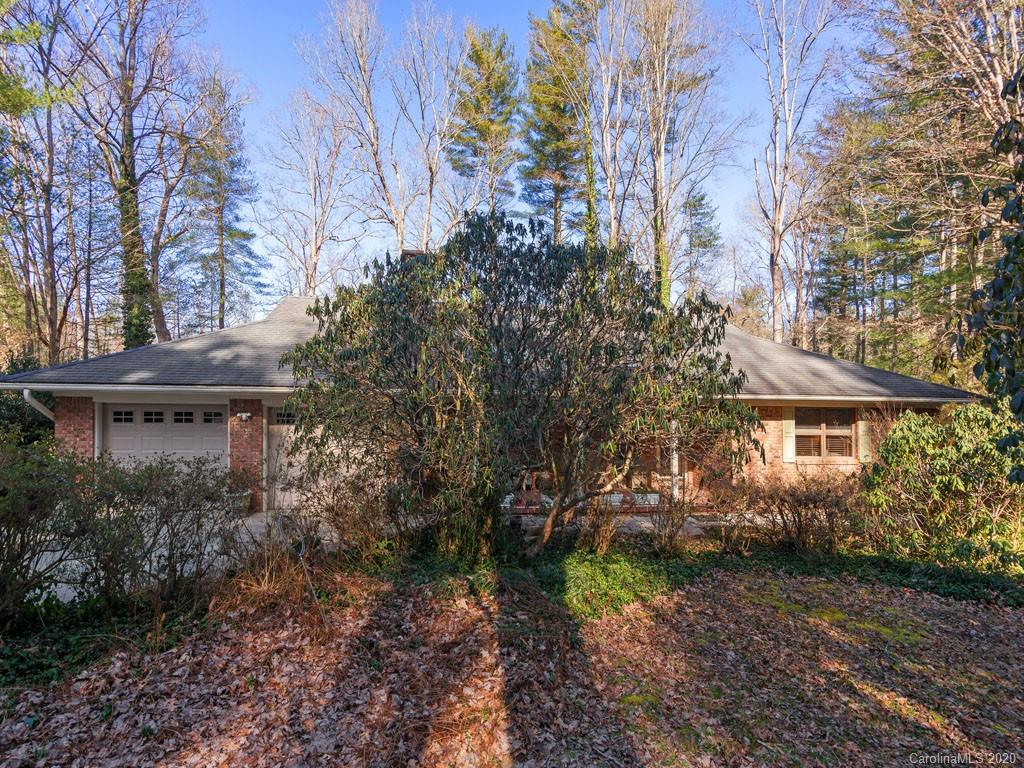 Property image 2 of 138 Larchmont Drive in Tamarac, Hendersonville, NC 28791