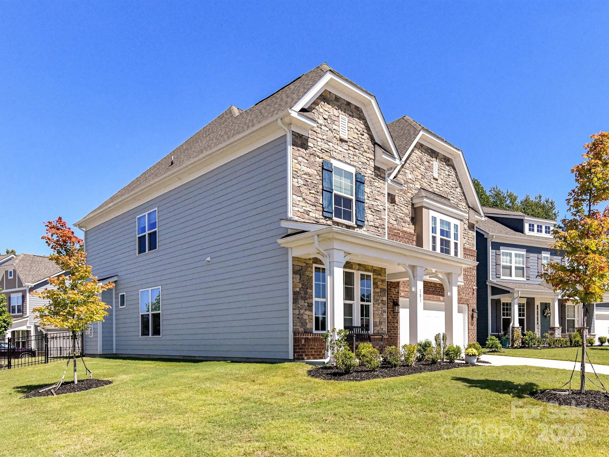 Property image 2 of 101 Hemlock Cove Court in Reids Cove, Mooresville, NC 28117