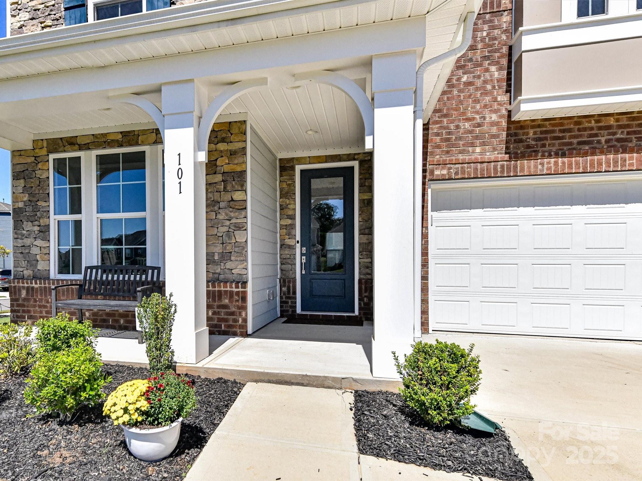 Property image 3 of 101 Hemlock Cove Court in Reids Cove, Mooresville, NC 28117
