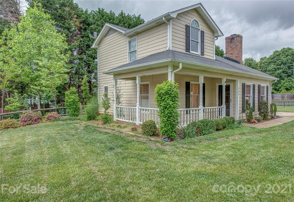 Property image 2 of 2249 Swain Court in Governors Square, Gastonia, NC 28054