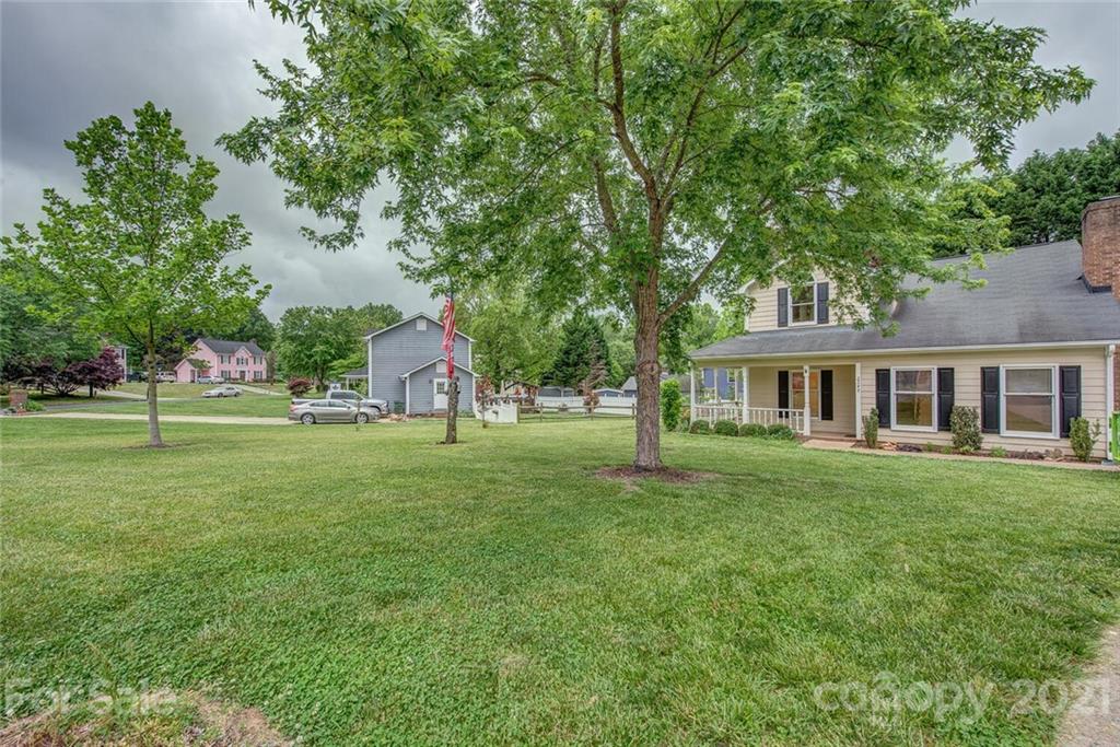 Property image 3 of 2249 Swain Court in Governors Square, Gastonia, NC 28054