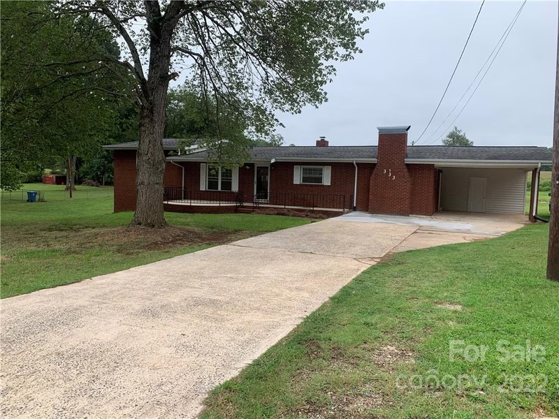 Property image 4 at 333 S 8th Avenue, Maiden, NC 28650