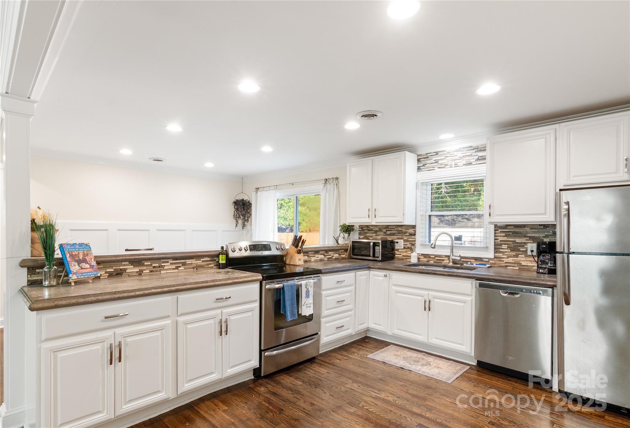 Property image 4 of 1547 Seacroft Road in Westchester, James Island, SC 29412