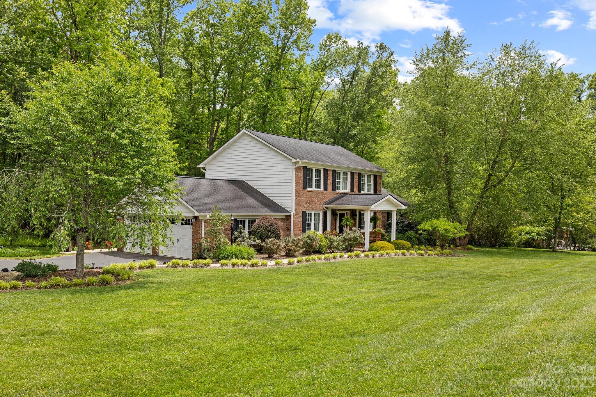 Property image 2 of 208 Lichen Lane in Tamarac, Hendersonville, NC 28791