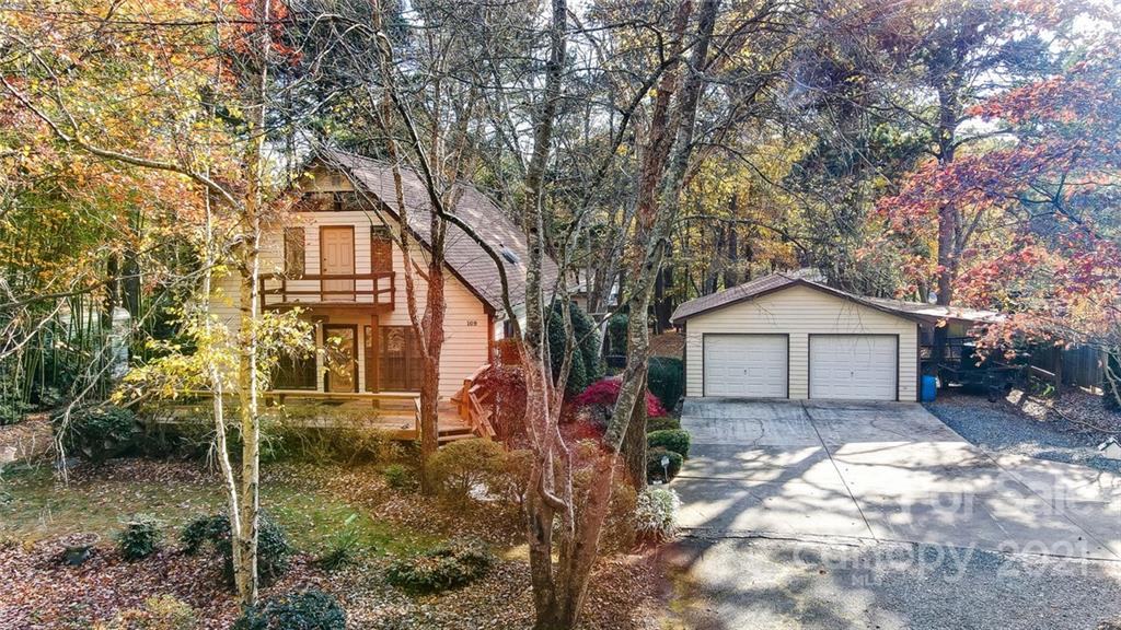 Property image 3 of 109 Harbor Pine Road in Holiday Harbor, Mooresville, NC 28117
