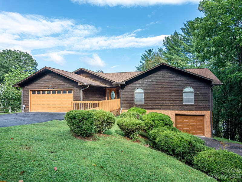 76 Hubbard Circle