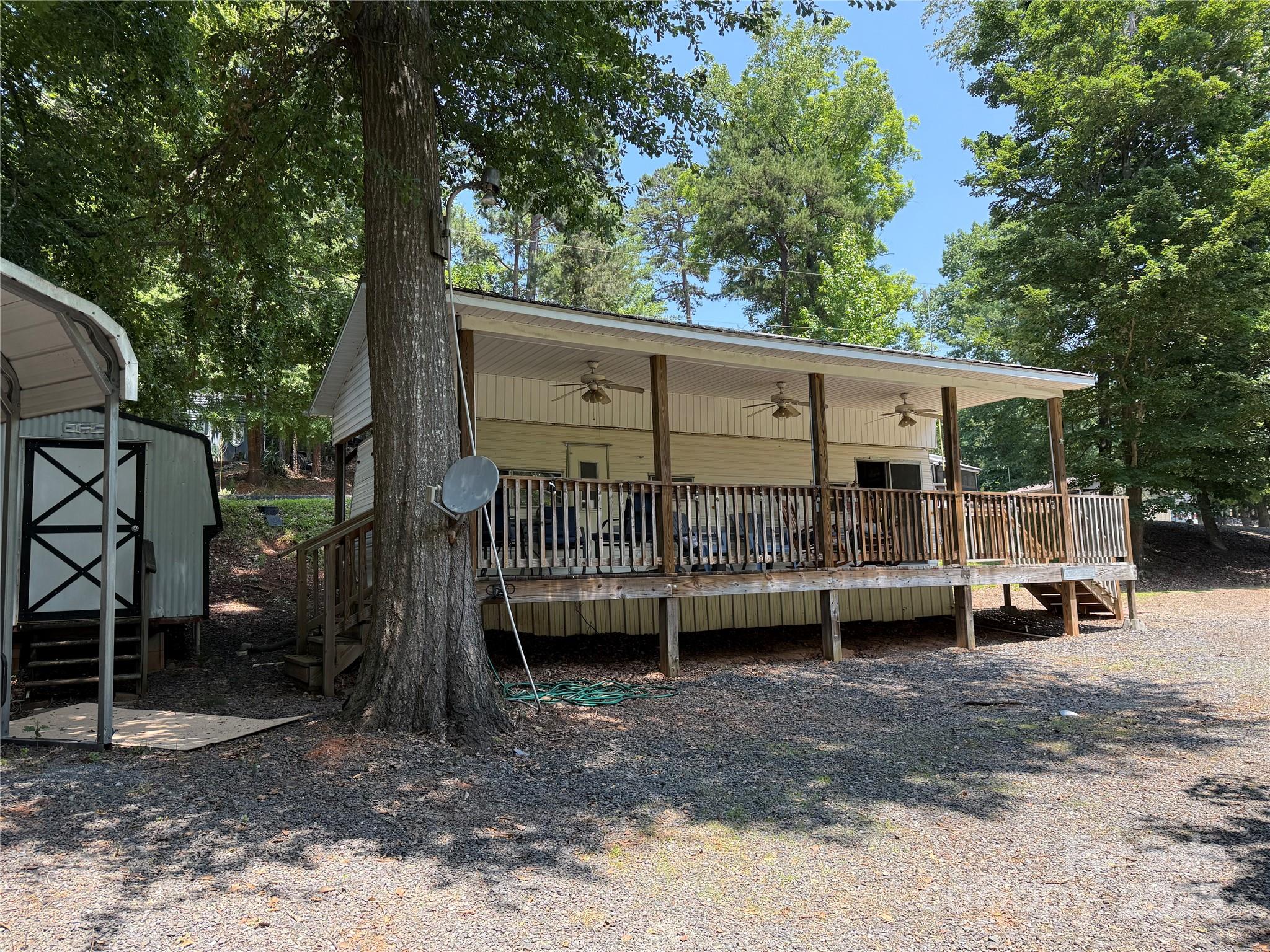 Property image 4 of 104 Deer Park Road in Twin Harbor, Mount Gilead, NC 27306
