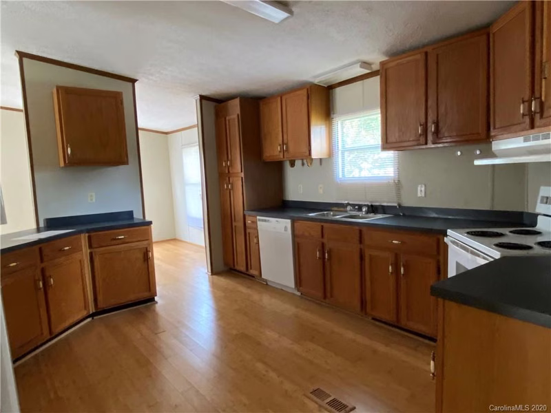 Property image 2 at 2521 Pacer Lane, Statesville, NC 28677