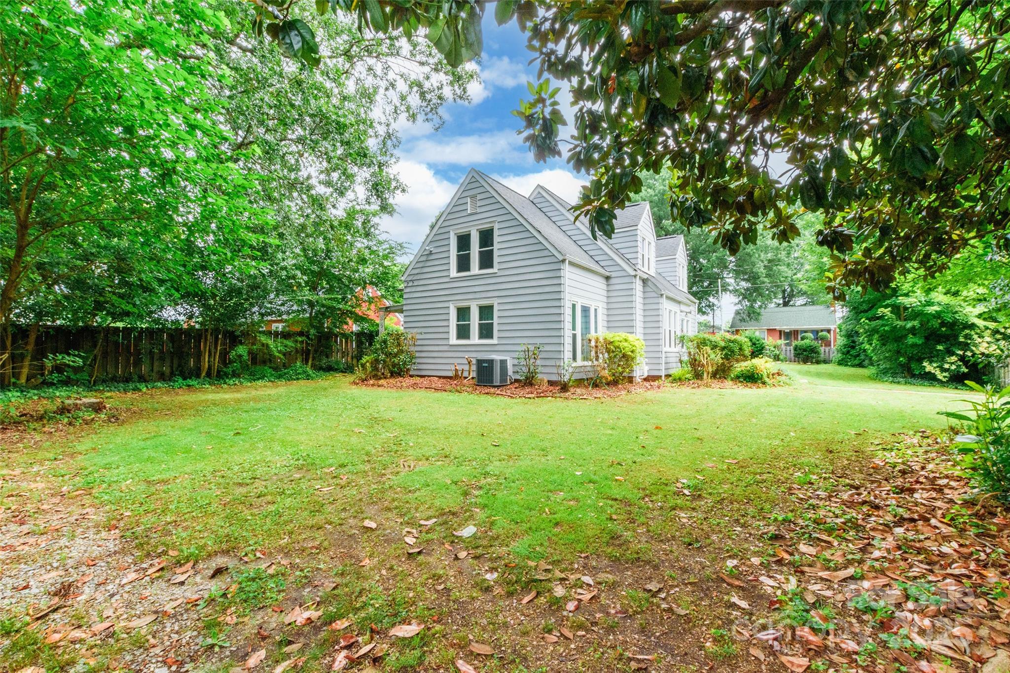 Property image 4 of 904 Venus Street in Jackson Park, Kannapolis, NC 28083