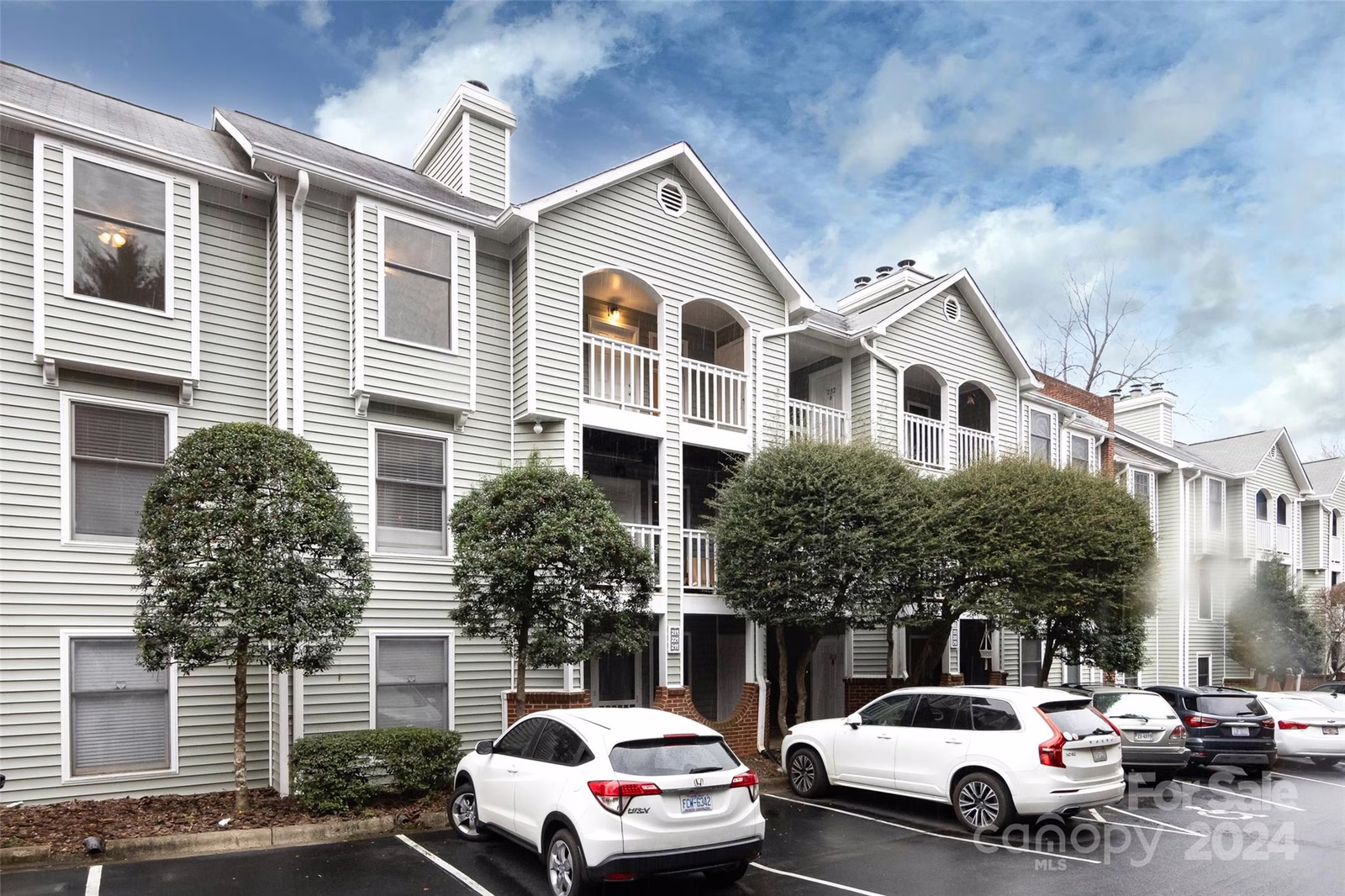Property image 1 at 430 Queens Road, Charlotte, NC 28207