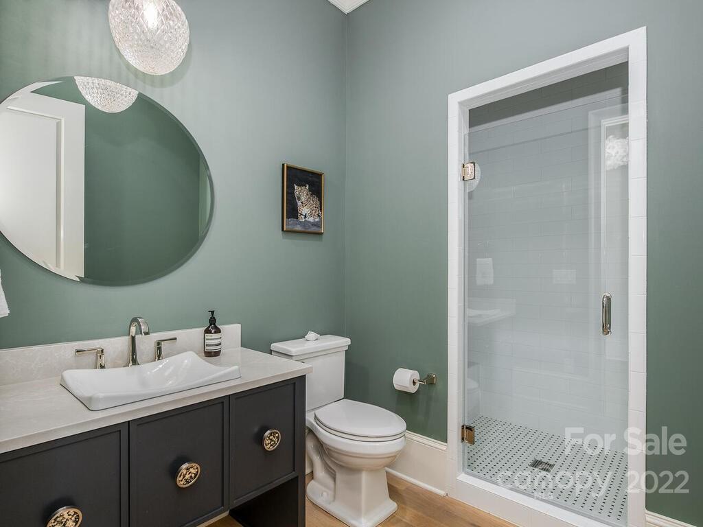 Property image 4 of 3013 Manor Road in Myers Park Manor, Charlotte, NC 28209