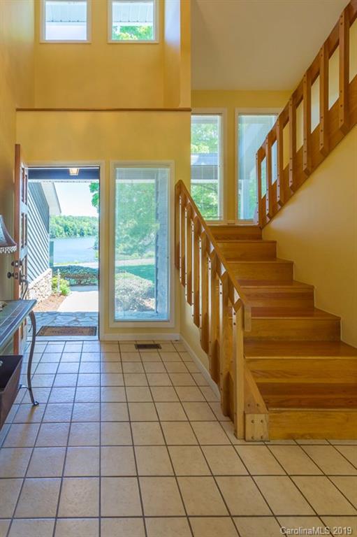 Property image 3 of 95 Lake Club Dr in Lake View Estates, Nebo, NC 28761