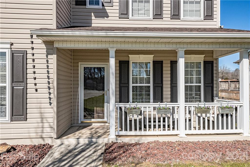 Property image 2 of 7003 Winding Creek Drive in Oak Grove, Indian Trail, NC 28079