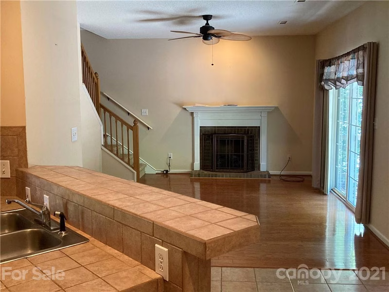 Property image 4 at 716 17th Avenue Drive, Hickory, NC 28602
