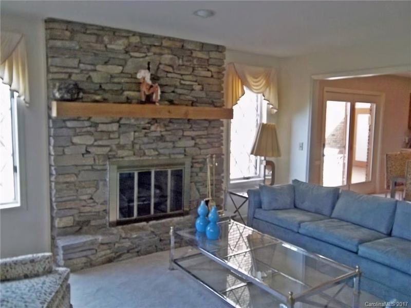 Property image 3 at 902 Fleetwood Plaza, Hendersonville, NC 28739