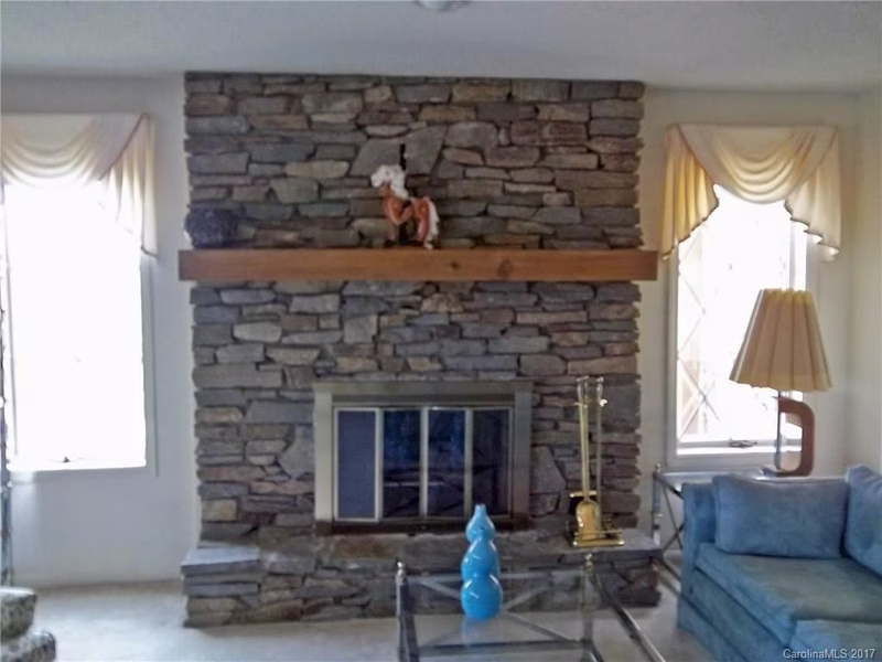 Property image 4 at 902 Fleetwood Plaza, Hendersonville, NC 28739
