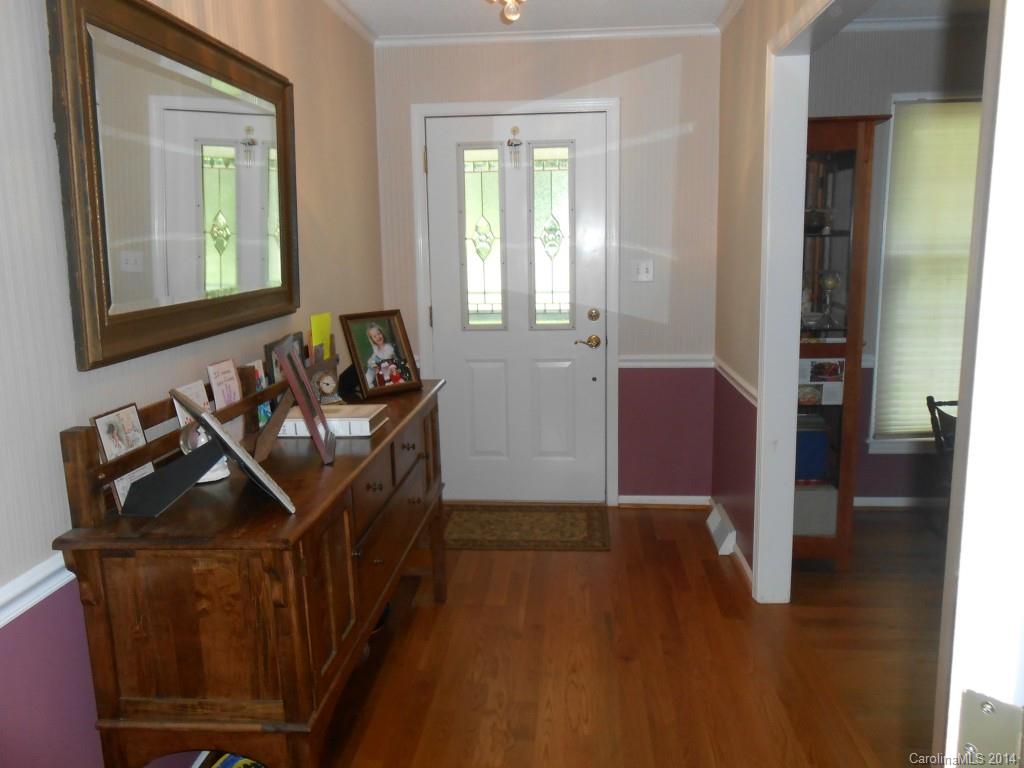 Property image 5 of 815 Brafford Drive in Brafford Farms, Concord, NC 28025