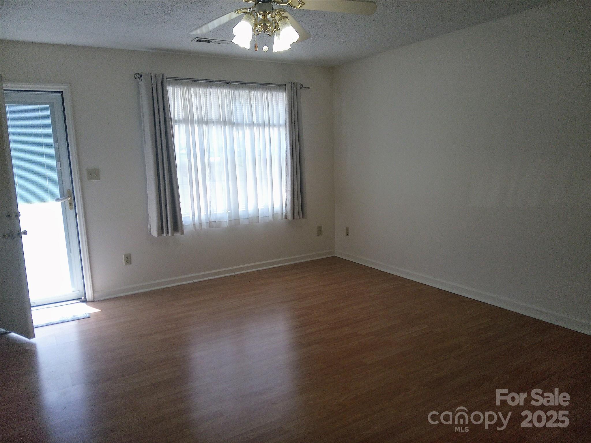Property image 2 of 120 24th Street Street in Mimosa Gardens, Hickory, NC 28601